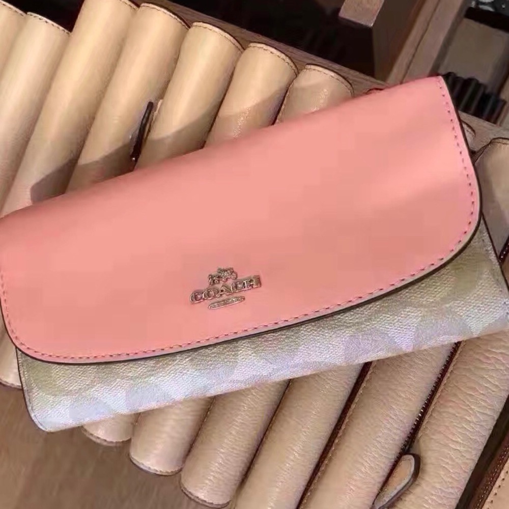BNWT coach wallet